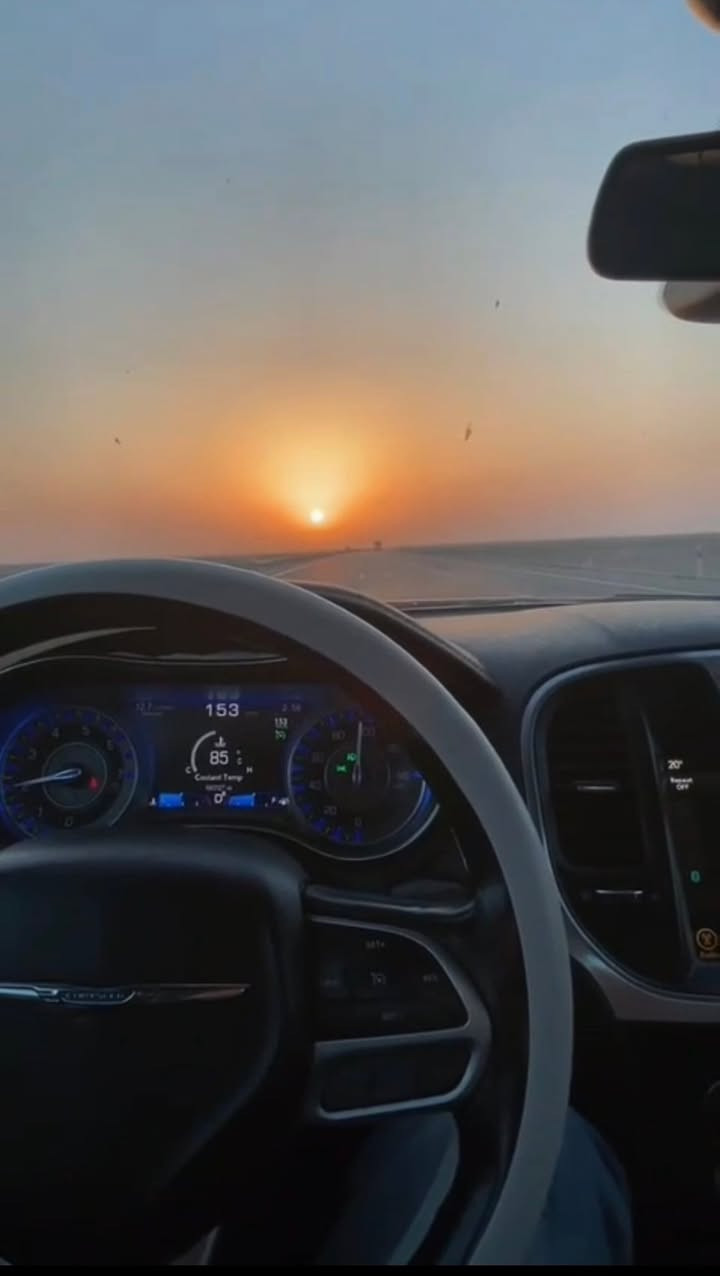 السلام عليكم 
بيع مستعجل
اوباما C  تو ويل 
مديل 2017اصل 
محرك سته 3600
رقم بصره نكليزي 
كنديه بس قبق الصندوك مصبوغ 
بنوراما تشغيل عن بعد ويل ١٨ مكسيكي ابو ألمعه القويه 
لايت زنون بك لايت لد 
داخل جلد تنته عسلي 
كراسي تدفئه تبريد سستم سماعات 
بعد هواي بيها مواصفات 
مكان السياره بصره زبير 
السعر 205 
رقم الهاتف ***********

