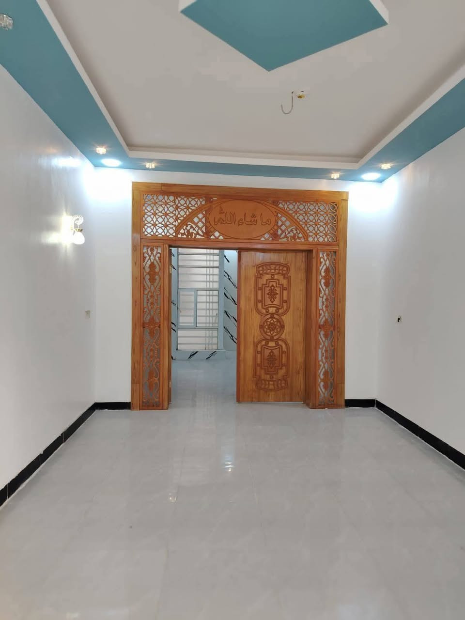 يالله بيع مستعجل البيت مرتب مساحه 150م  السعر 50وبيه مجال للشراي عنوان البيت مقابل قريت الغدير نجف *********** انتصال النجف, العراق
