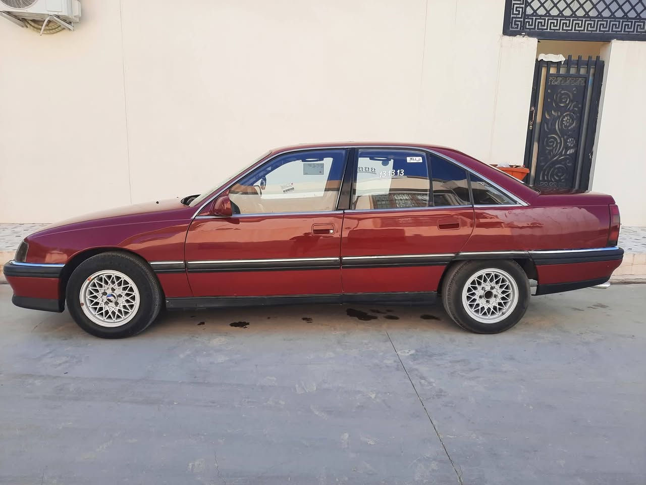 اوميكا موديل 1992
رقم اربيل دولي
دفتر بانزين موجود
صبغ عام لجمالية بدون ضربة ومعجون
محرك 20 كير اوتوماتيك شرط محرك وكير كهربائيات كامل شغال بلاجكتور سلايت كهرباء شاشة ايبات سنوية لحد 2030
هزة جديدة
تحويل ووكالة رأساََ
السعر 42 وبيها مجال 
عنوان سيارة في كركوك
للاستفسار الاتصال على الرقم ***********
