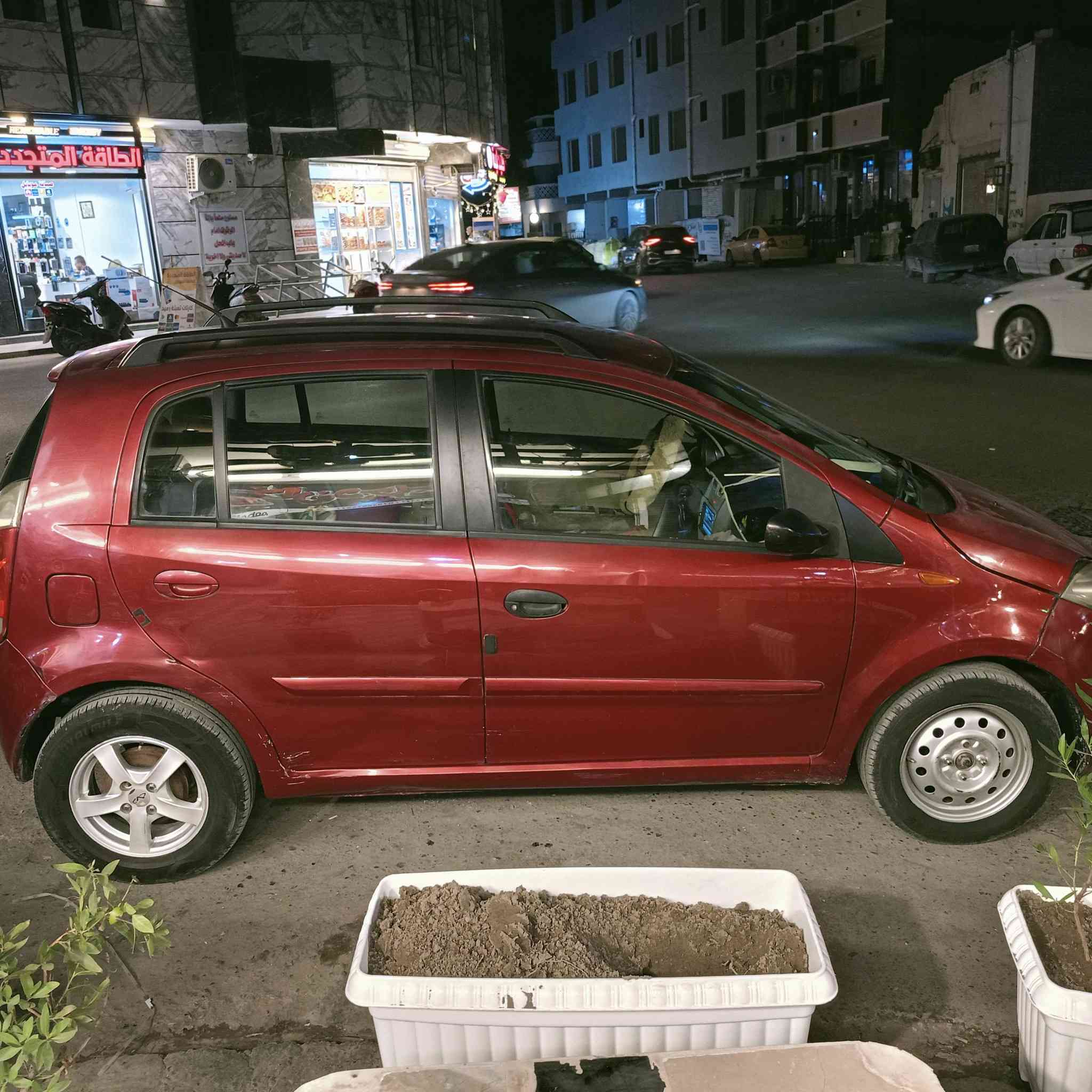 سلام عليكم سياره شيري موديل 13بغداد بس صدر يرادها سياره جاهزه من كلشي السعر 33ورقه وبيه مجال رقم الهاتف *********** رقم ***********
