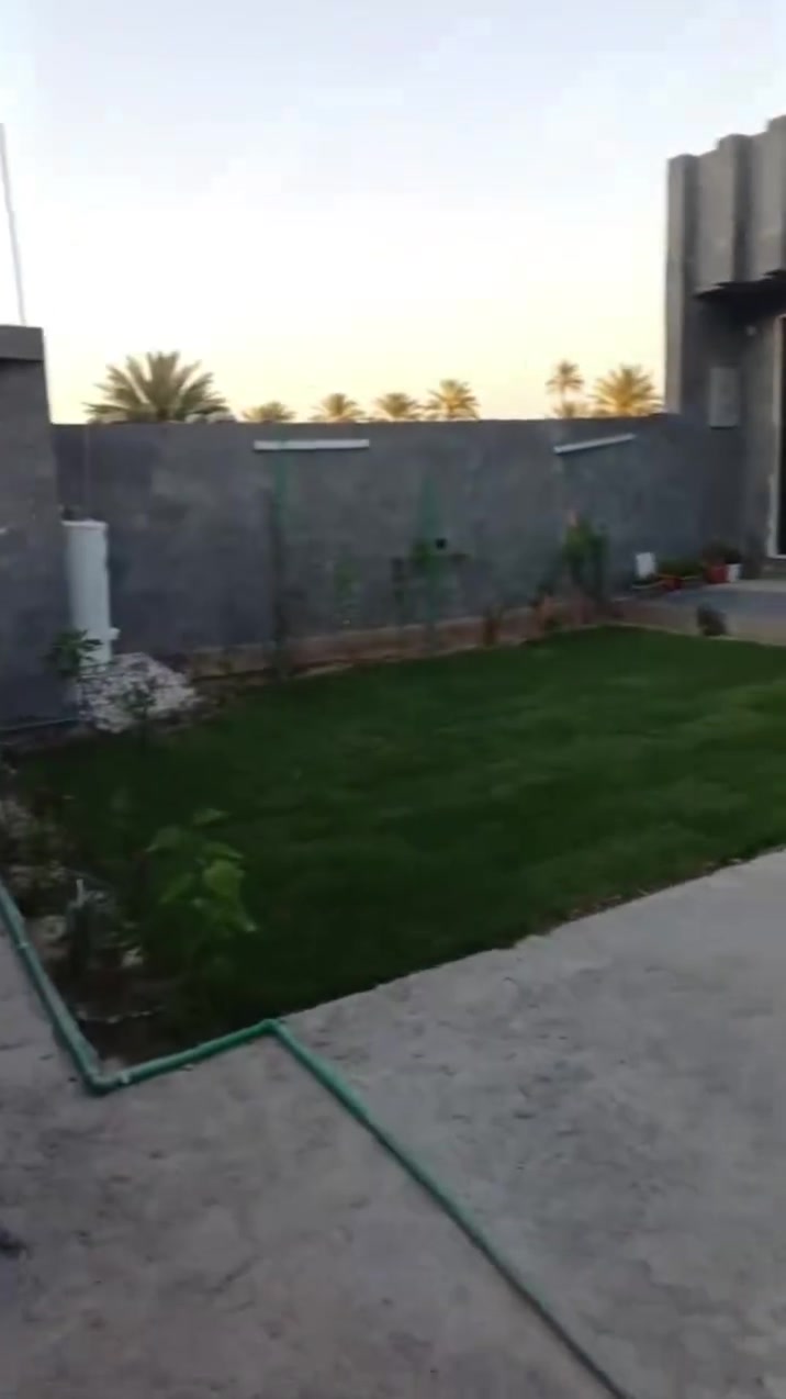 السلام عليكم  قطعه ارض للبيع المساحه 340م تحتوي على دار مساحه البناء 120متر 2غرفه نوم صاله جلوس استقبال مطبخ صحيات  بناء طابوگ مسيج وكامل  حديث خدمات كامله  سكن مدارس كلشي قريب يبعد كيلو عن المجمعات المكان الدوره البوعيثه قرب مدرسه الاحرار بالضبط سند 25مكاتبه وقرار محكمه من صاحب الأرض مباشر وسعر كلش مناسب 150وبي مجال
للاستفسار الاتصال على الرقم التالي 
***********
السلام عليكم  قطعه ارض للبيع المساحه 340م تحتوي على دار مساحه البناء 120متر 2غرفه نوم صاله جلوس استقبال مطبخ صحيات  بناء طابوگ مسيج وكامل  حديث خدمات كامله  سكن مدارس كلشي قريب يبعد كيلو عن المجمعات المكان الدوره البوعيثه قرب مدرسه الاحرار بالضبط سند 25مكاتبه وقرار محكمه من صاحب الأرض مباشر وسعر كلش مناسب 150وبي مجال
