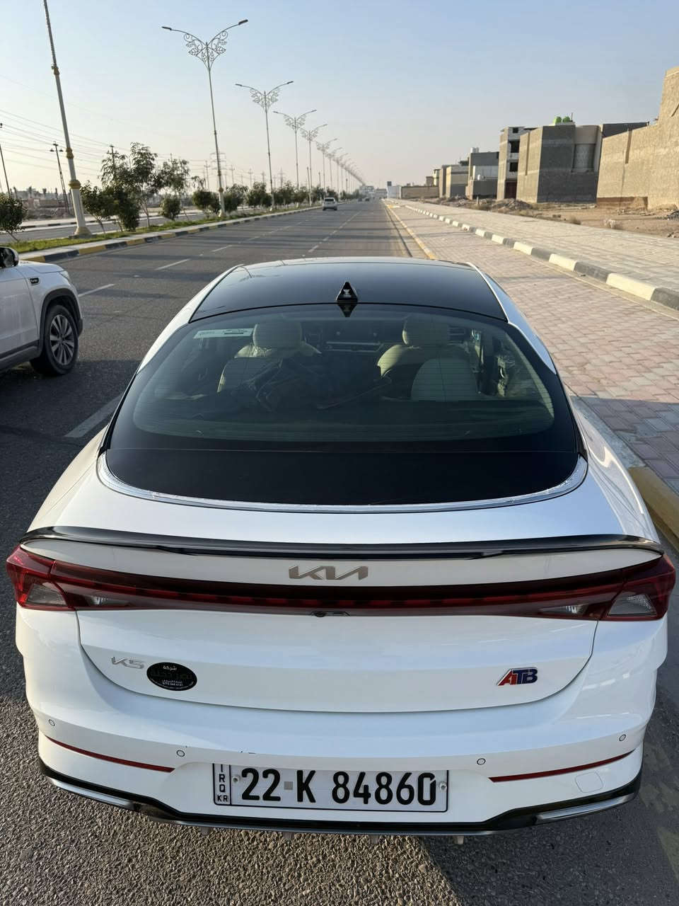 السلام عليكم ورحمة الله وبركاته 
سيارة كيا K5 (خليجي) 
الموديل : 2023  
الرقم : اربيل ( تحويل مباشر ) 
السياره : كفاله عامة وبحالة الوكالة 
العداد : 25.000 km 
محرك : 2000 دوش 
4 عدسات زنون 
فتحة سقف بنوراما 
بصمه + بصمات ابواب 
تشغيل عن بعد
شاشة + ابل كاربلي + كاميره   
اشاير بلمري + المري شفط 
اريل نفيكيشن 
العنوان : كربلاء 
السعر : 212  ورقه وبيه مجال بسيط جدا 
باقي التفاصيل الاتصال ع الرقم او واتساب ماسنجر ما ارد 
***********

