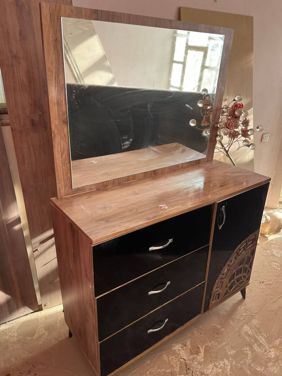 سلام عليكم
غرفة نوم تركيه نضيفه كلش مفصخه سعرها 150 الف 
بغداد  0773333779


**إذا كنت صاحب هذا الإعلان وتريد حذفه لأي سبب، رجاءا أرسل رسالة إلى الدعم الفني**