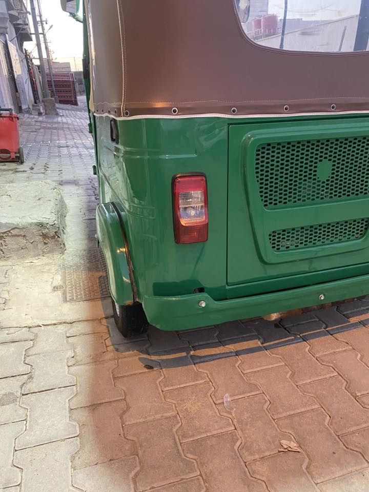 السلام وعليكم تكتك البيع موديل 2022 مضلع بدي كفاله  بيه صوت اكسن ومكينه  مبدل بيه ولفات فقط رقم نجف عندي وكاله بيه يعني وين ماجان احول بسم مشتري العنوان بصره قضاء القرنه رقم *********** فقط اتصال
