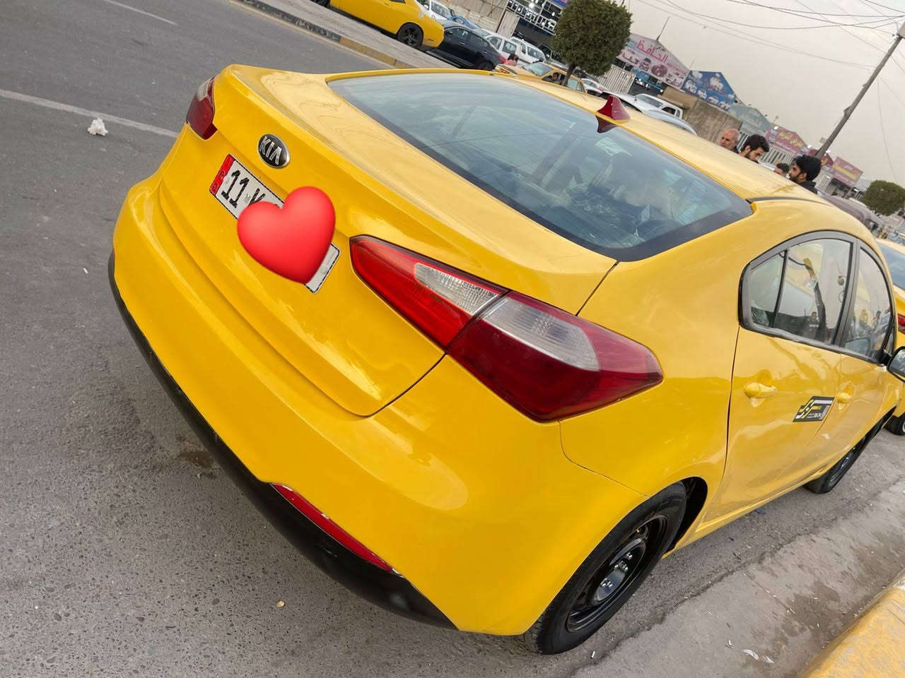 السلام وعليكم كيا فورتي 2015
حادثة جاملغ بدون دواخل شاصي لغد كفالة 
مكينة وكير مكفولات مكينة 1800 دوش 
السعر 109 وبيهة مجال بصيط العنوان بغداد الرصافة 
***********
