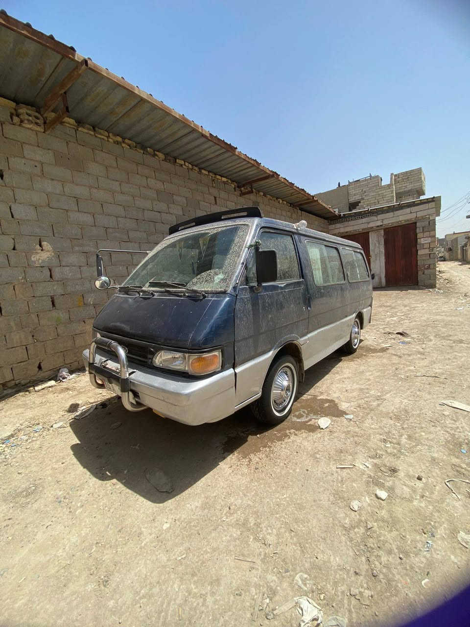 السلام عليكم كيا م 95 سنويه ل 30
تريد تحويل تريد وكاله
سياره بلاديه بس حجل معمر
كير مكينه اكسل مكفولات 
دواخل جدد توها مدوشمه 
رقم مميز 130 نكليزي ب 55 وبيها مجال
مكاني حله ***********
