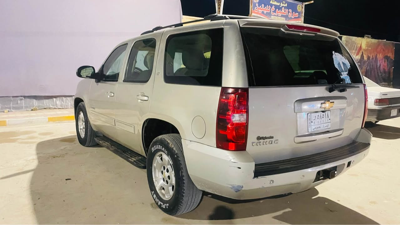 السلام عليكم.  تاهو 2014 مواصفات LT. وارد خليجي  . بيها فقط باب السايق تبديل اصلي . بدون صبغ. والباقي كله مكفول. مكينه وكير  جديد مكاني ناصريه سعرها 225 وقابل للتفاوض. رقم السياره بصره .  تحويل ب اسم المشتري.  
*********** سوق الشيوخ, ذي قار
