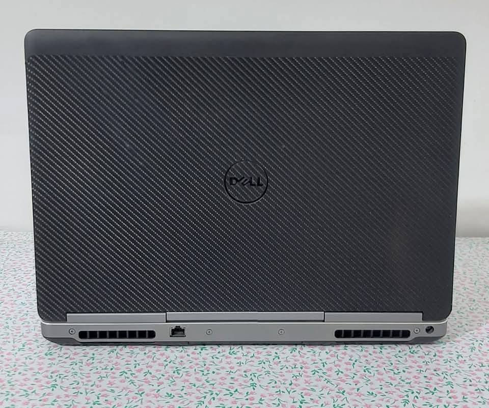💻 Dell Precision 7510

🔹 المعالج: Intel Core i7 الجيل السادس فئة HQ
🔹 الرام: 16GB DDR4
🔹 التخزين: 256GB SSD
🔹 كارت الشاشة: NVIDIA Quadro M2000M 4GB + Intel Graphics 4GB
🔹 الشاشة: 15.6 إنچ

السعر 395الف شامل توصيل والملحقات


**إذا كنت صاحب هذا الإعلان وتريد حذفه لأي سبب، رجاءا أرسل رسالة إلى الدعم الفني**