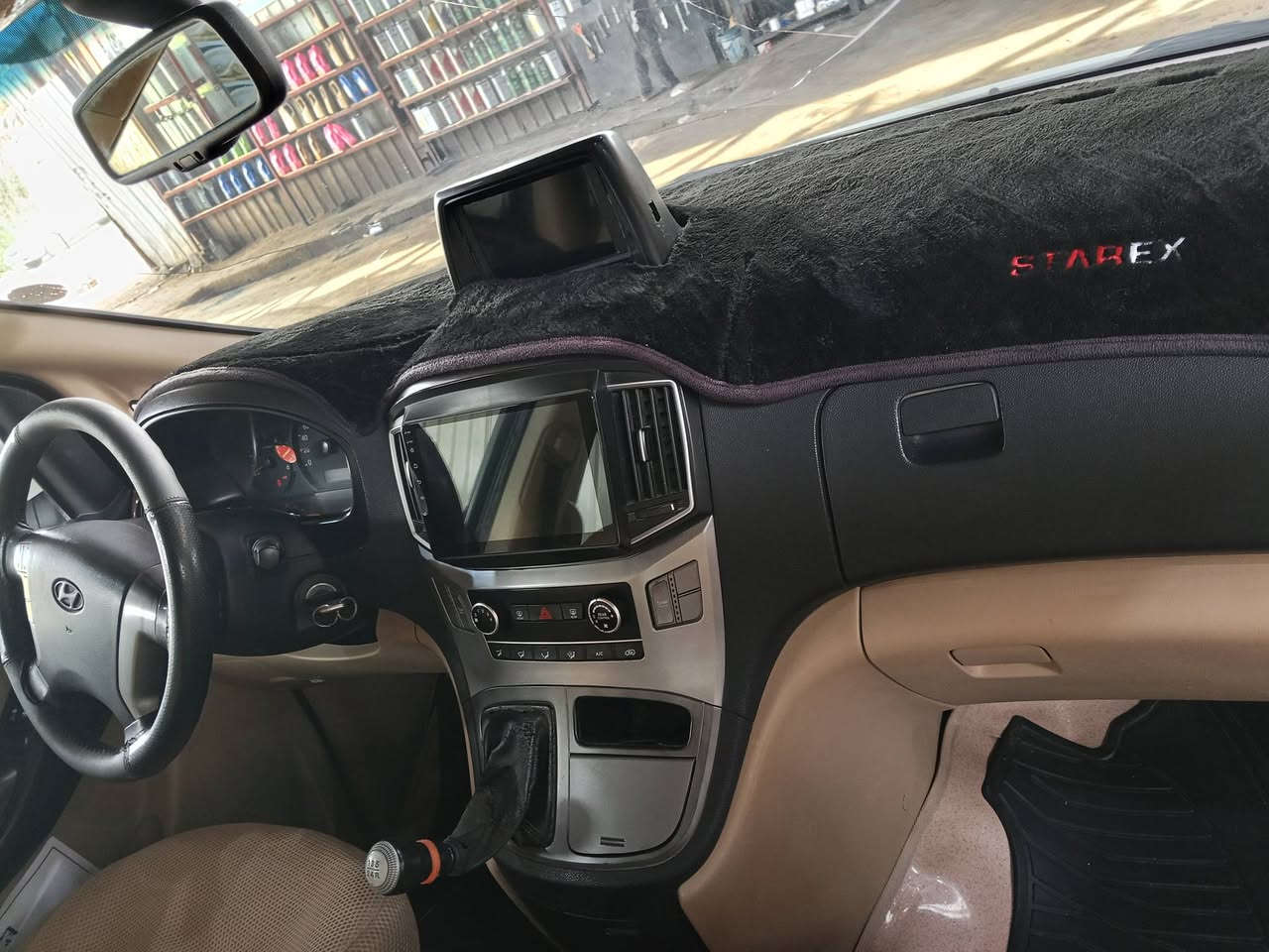 سلام عليكم  ستاركس موديل 2019 مفتوح مكينه توني مجفته حداديه تايرات خير من الله تبريد سياره بيه بس جاملغ امامي بيه بارد مكان سياره سوق الشيوخ ***********

