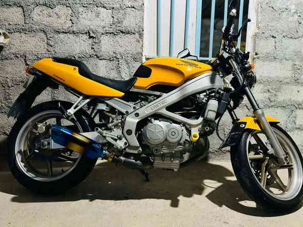 ما بعد السلام  بطح اسبادا محرك 250 V. دراجه ينقصه بوش ونفس الوقت شغاله  دراجه مرقمه كركوك   السعر مليون و 200 وبيه مجال للتصال ***********
