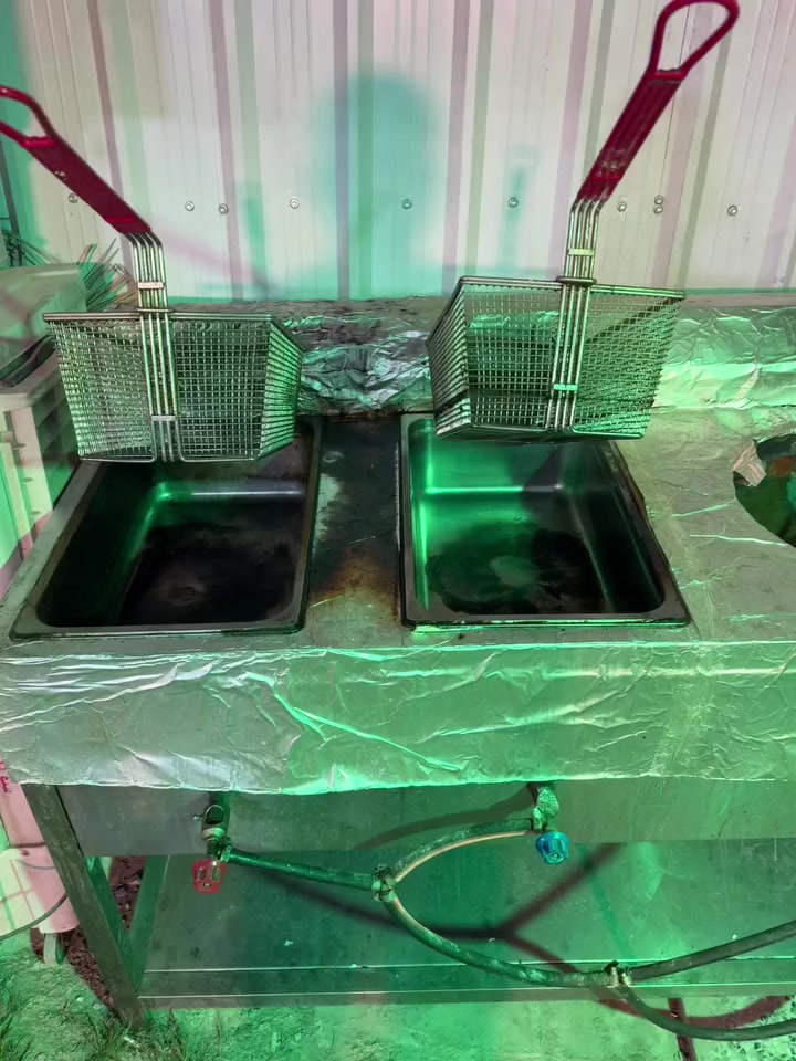 قلايةستلستيل تصميم خاص بينا  للبيع مكاني بغداد
***********
