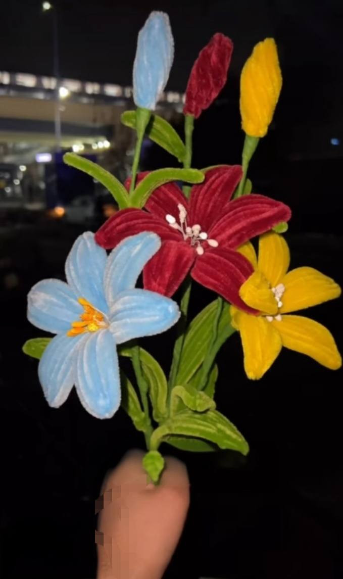 اشتغل صناعة الورود الترند حسب طلباتكم نوع الورد والالوان. مكاني اربيل. والتوصيل متوفر


**إذا كنت صاحب هذا الإعلان وتريد حذفه لأي سبب، رجاءا أرسل رسالة إلى الدعم الفني**