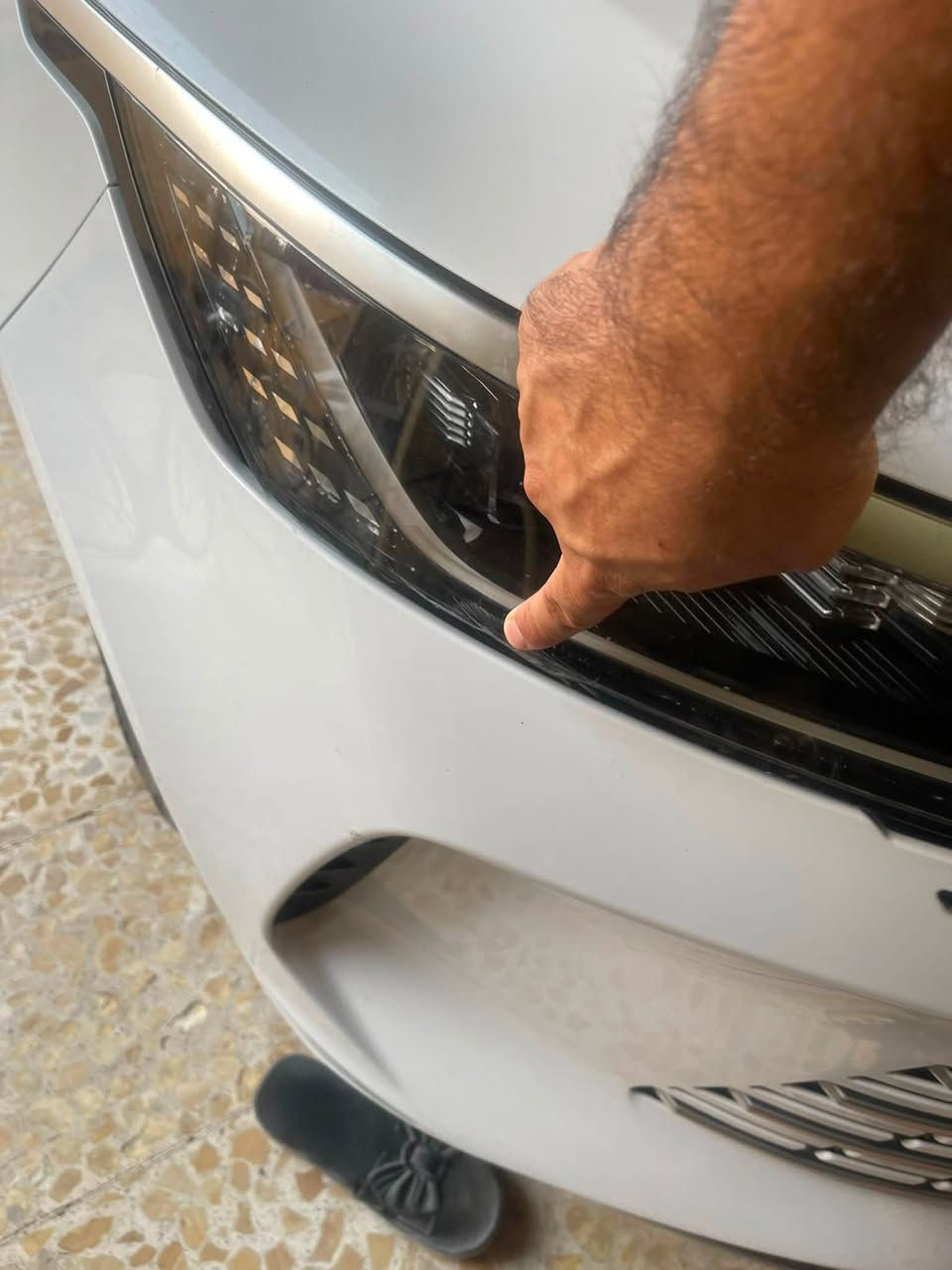 🚗 للبيع | BYD ديسترورو موديل 2025 🚗

سيارة نظيفة جدًا والاستعمال خفيف، تحويل مباشر.

✅ الممشى الكلي: 25 ألف كم
✅ تشغيل المحرك: 10 آلاف كم تقريبًا
✅ تشغيل البطارية: 15 ألف كم تقريبًا
✅ جميع الملحقات الأصلية موجودة (الكارت، المنفاخ، الفوم).
✅ السيارة مكفولة كفالة عامة (صبغ وتبديل).

الملاحظات:

* شخط صغير جدًا (أصغر من عود الشخاط) موضح بالصور.
* شخط بسيط في المازدا (الصدام) الأمامي، موضح بالصور أيضًا.

💰 السعر: 19,750,000 دينار عراقي
📌 قابل للتفاوض بالحدود المعقولة مع الجادين.

📍 الموقع: التاجي – قرب جسر المصابيح.

📩 التواصل عبر الماسنجر أو الواتساب.
📞 ***********

الرجاء التواصل من الجادين بالشراء فقط، والله يبارك للجميع. 🌹
