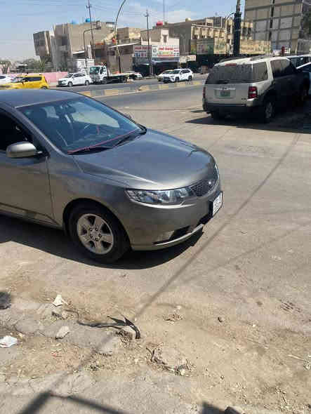 سلام عليكم سيراتو ٢٠١٢ رقم سليمانيه سنويه بااسمي حرك ١٦٠٠ مكفوله من الضربه بيه صبغ حط خطين باب الصدر عكس السايق صدر امامي خلفي جديد تبريد تدفئه تخم تاير كير مكينه مكفولات لسياره مال جنايه متصرف عليه ربع دينار سعره ١١٠ ورقه وبيه مجال للطيبين مكانه بغداد رقمي ***********
