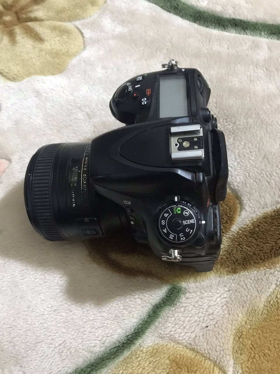 سلام عليكم كامره نيكون سعر خاص مضروب شتر فقط مستعمله شي بسيط الله شاهد كامره تخبل ***********
