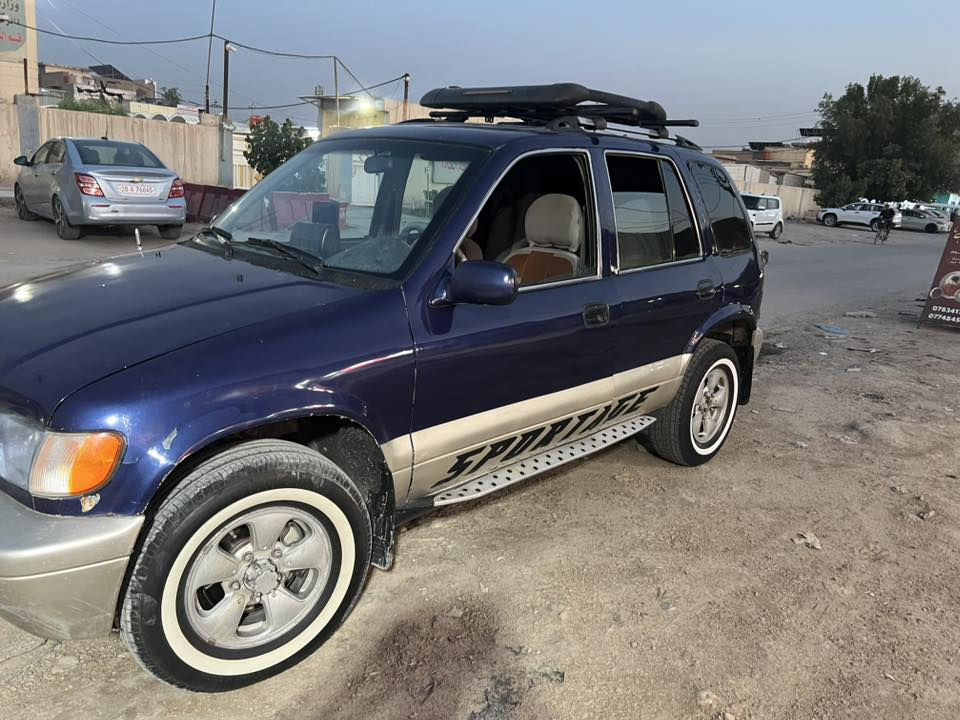 السلام عليكم سبورتج موديل 94 رقم بغداد  شرط التحويل   سياره حلوه وجديده كير ومحرك بلادي محرك 2000مسكر خليجي فتحه مكان السياره حله مركز الرقم *********** بي وتساب السعر 40
