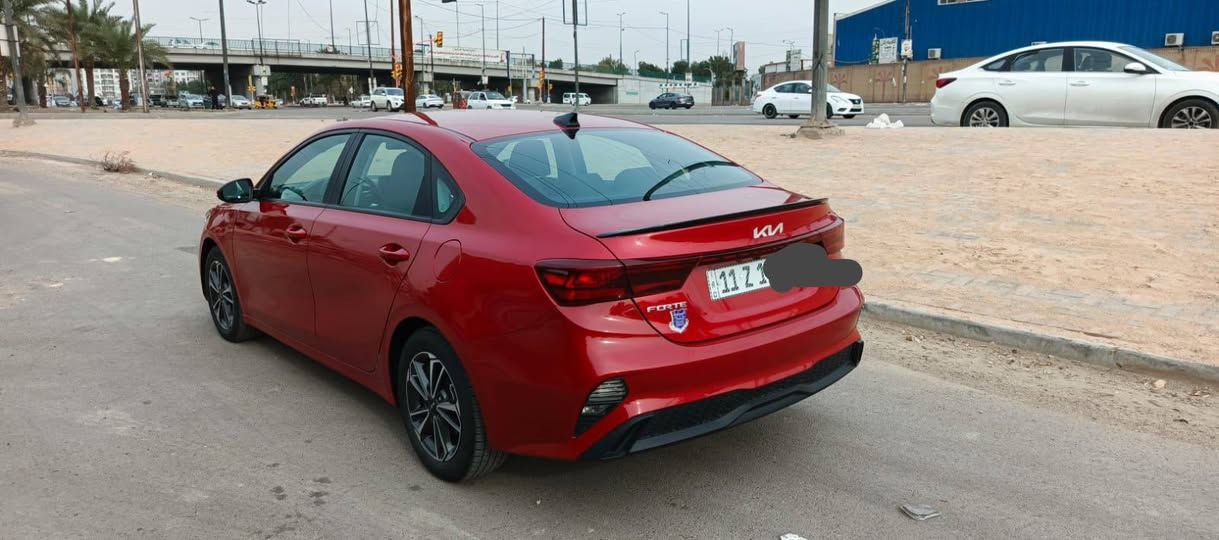 سلام عليكم كيا فورتي ٢٠٢٣ للبيع
الصور بعد التصليح 
نصف مواصفات حادث بسيط 
جاملغ أيسر بارد وتبديل دعامية 
للتواصل ***********
