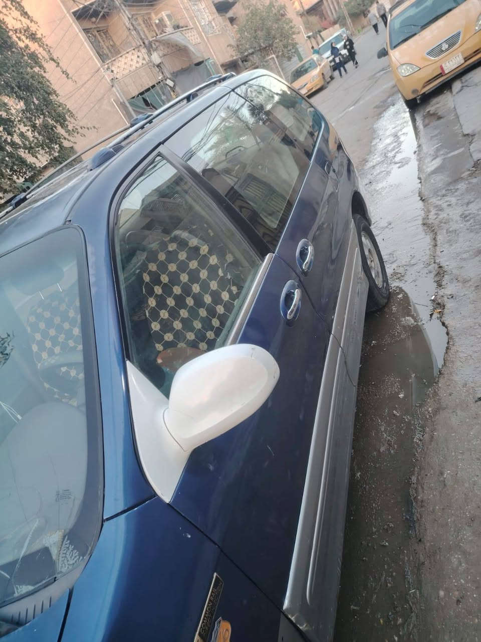 كيا سيدونا موديل ٢٠٠٢  رقم بغداد بسمي محرك و كير محور تويوتا وندوم حجم ٢٥٠٠ ستة سلندر  اقتصادي صدر نص عمر  السيارة يرادله ترتيب السنوية ساقطة  السعر ٥٠ وبي مجال  مكانه بغداد  ***********
