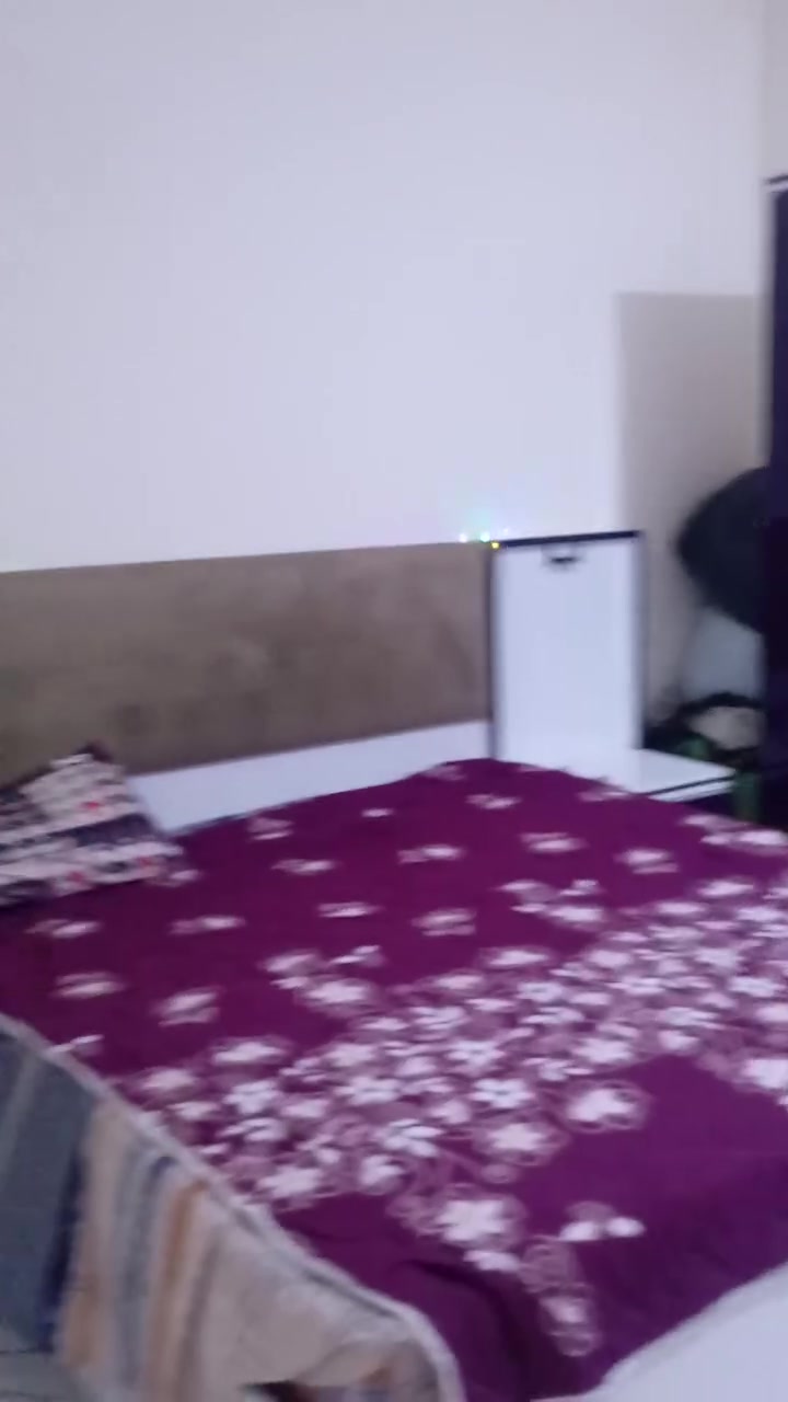 السلام عليكم غرفه نوم للبيع نضيفه وجديده اي ضرر مابيها استفسار علئ خاص او علئ رقم *********** بي واتساب
