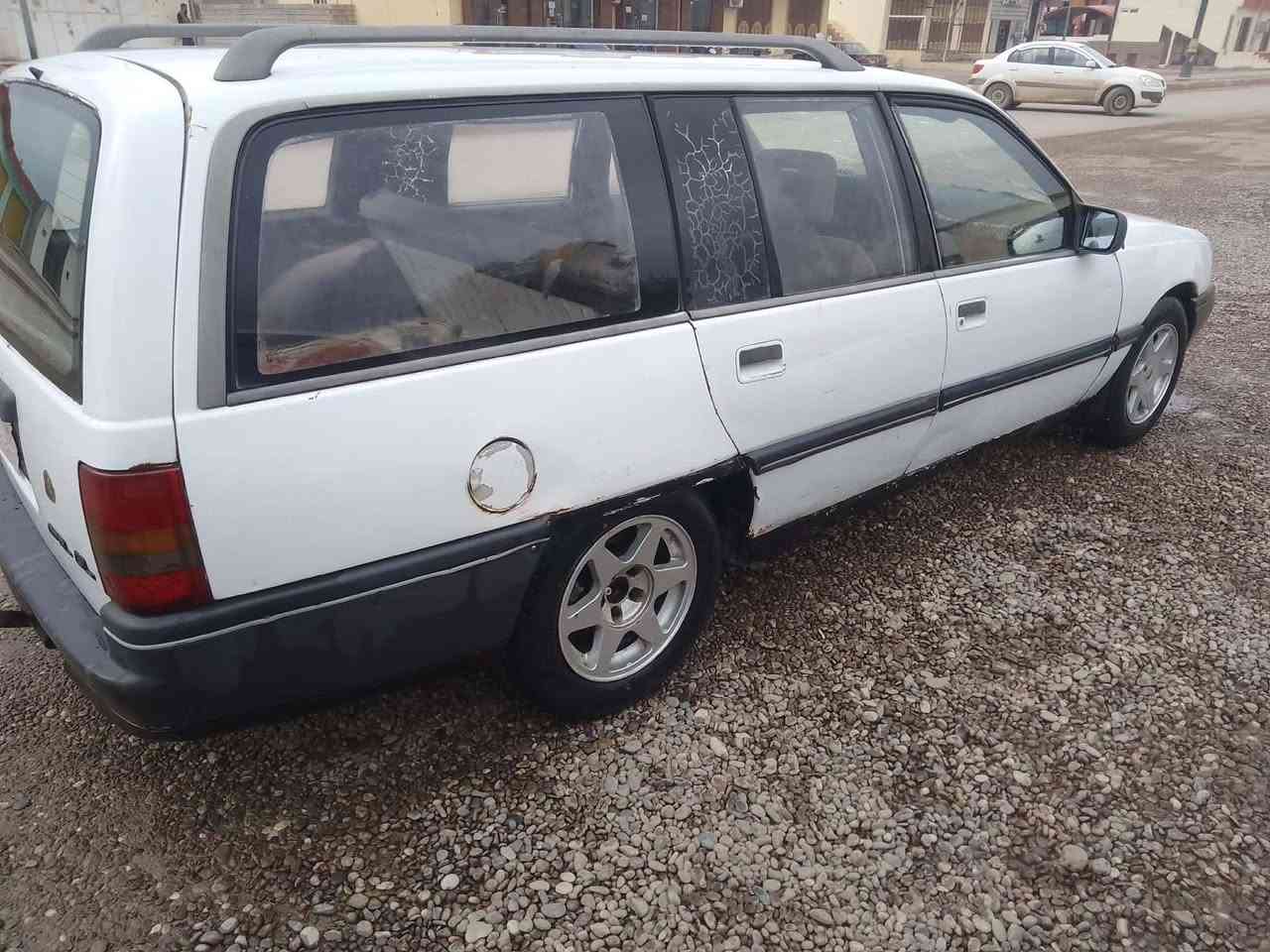 السلام عليكم اوبل اوميكه للبيع او مراوس كير ومحرك شرط السياره جاهزه التصال علا الرقم ***********
