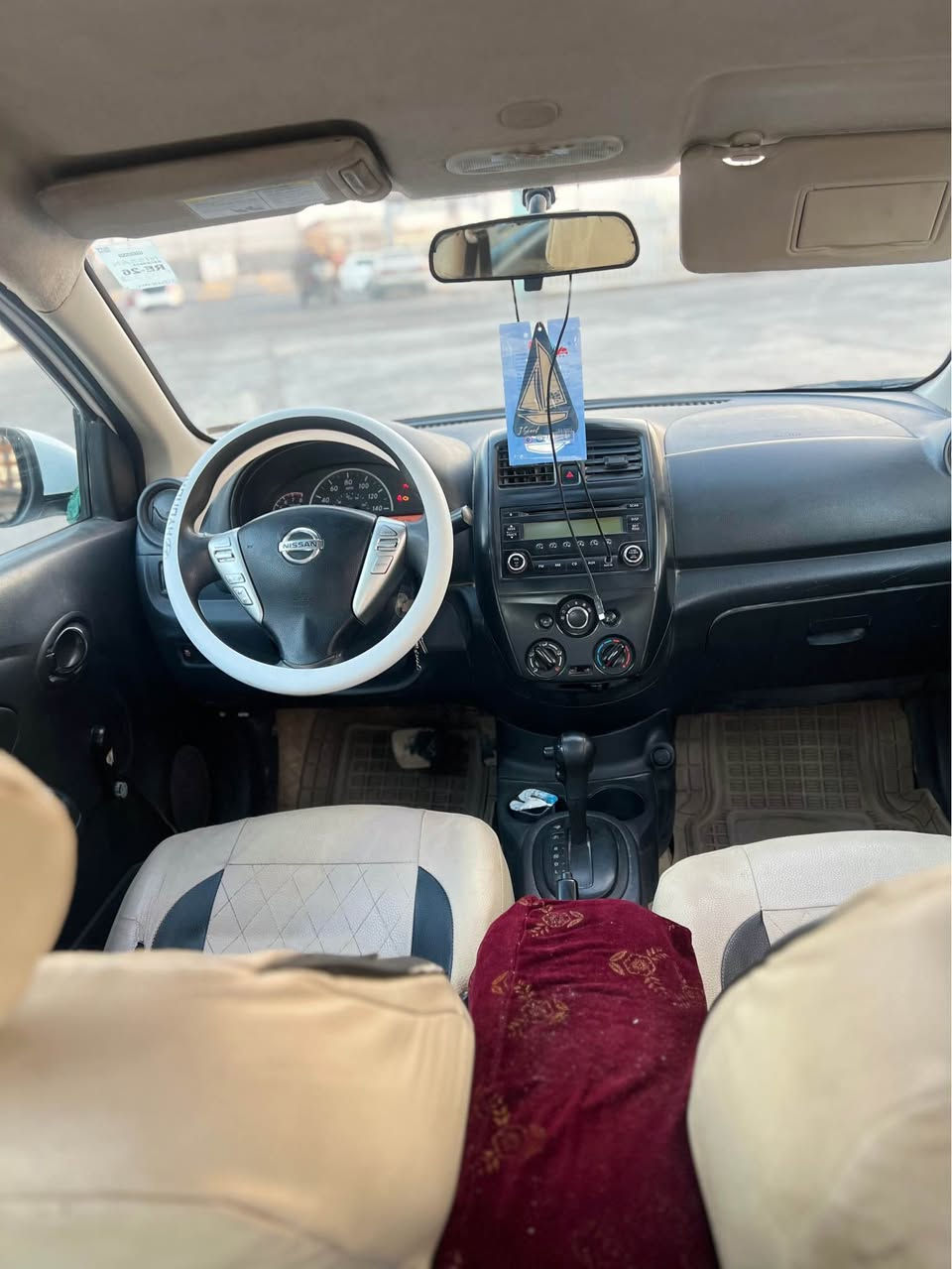 السلام عليكم نيسان مديل (2018) تحويل ثاني يوم سياره جاهزه للاخير السعر (85) $ وبيهه شي بصيط حق الجيه سياره بيهه جاملغ خلفي صبغ وجاملغ امامي مكاني بصره رقم الهاتف (***********) البصرة, العراق
