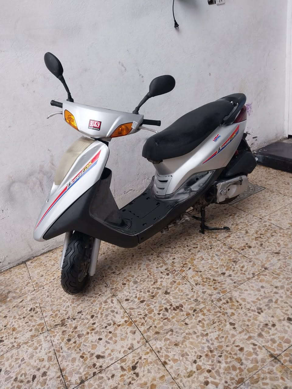 سلام عليكم للبيع بريز يباني دراجه جديده كامله سعر ٤٥٠ مكان بغداد بلديات دراجه مكفوله  اوراق كامله كفرات مختمه *********** نتصل خاص ماكو
