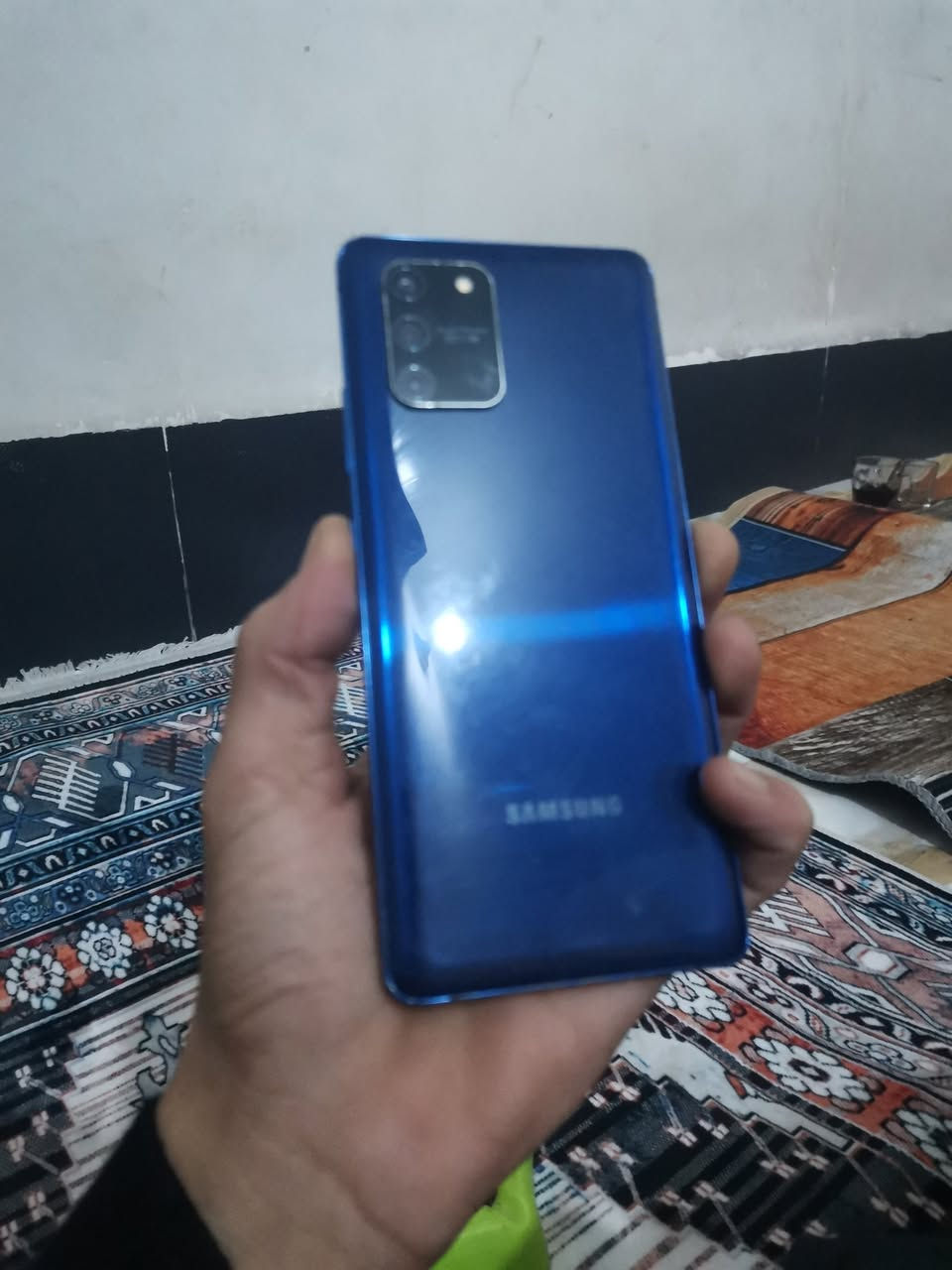 سلام عليكم شباب عندي هذه الجهاز  Galaxy S10 Lite بي طبع شاشه فطرين زقار ميبينن سيمكرت ميشتقل مره يشتقل ومره يطفه السعر 100 وبيه مجال مكاني بغداد هذه رقمي ***********
