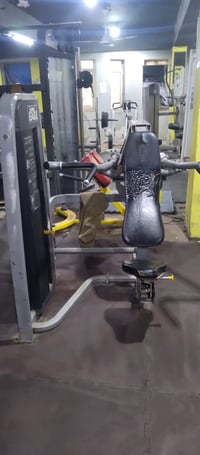 جهاز اكتاف للبيع العنوان بغداد 07714878218