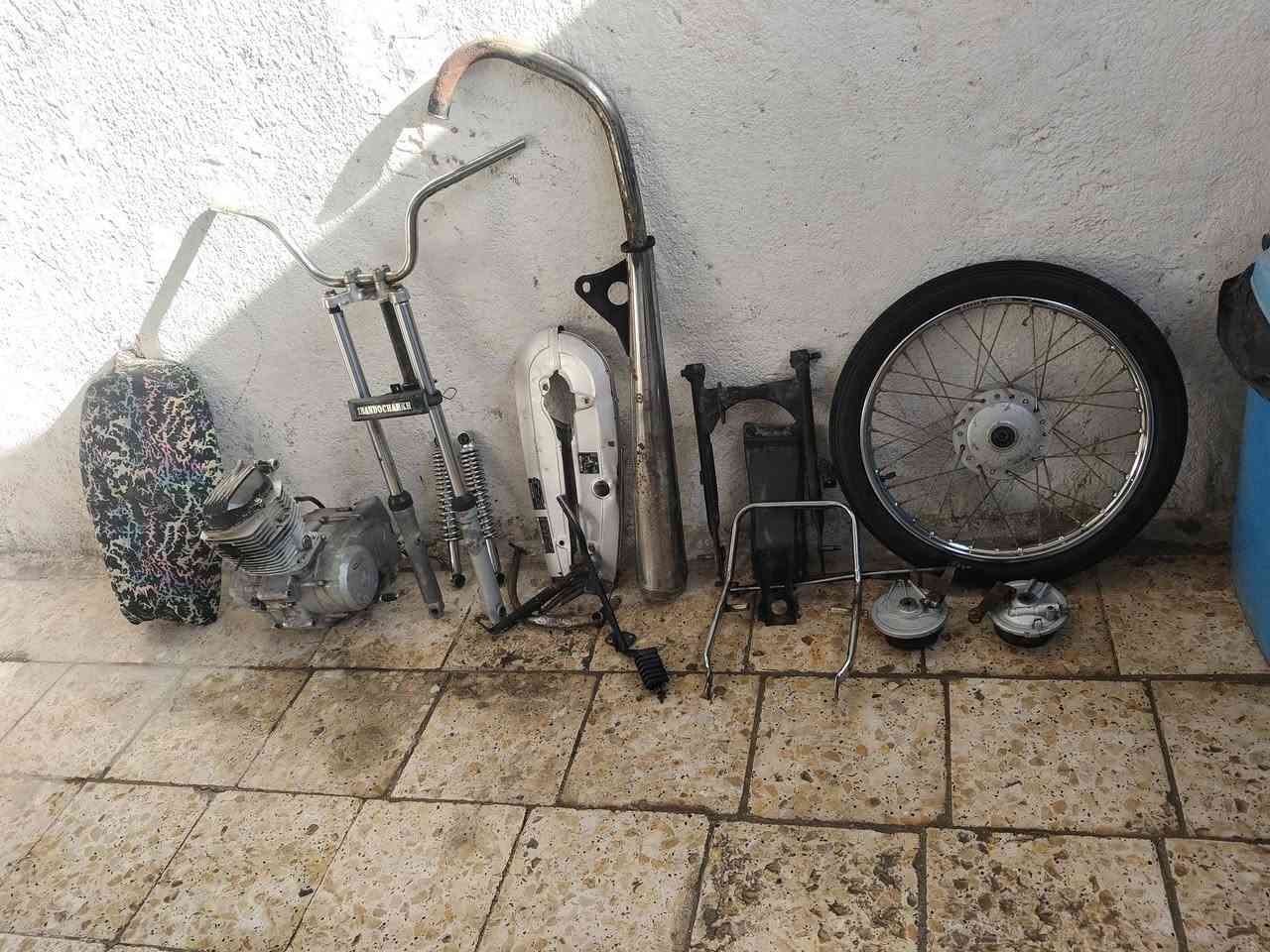 السلام عليكم غراض للبيع نضيفات كلشي مابيه مكينه شغاله لاتبخير ولاتنقيص ولاصوت مكفوله  وباقي غراض نضيفه كلشي مابيه مكاني كربلاء الامن الداخلي. ***********
