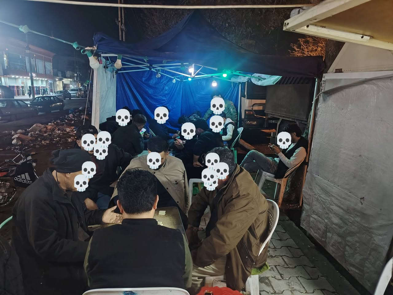 ئەم چایخانە بۆ فرۆشتن گازینۆ بەرام بەر پیتزای ئەحمەد


**إذا كنت صاحب هذا الإعلان وتريد حذفه لأي سبب، رجاءا أرسل رسالة إلى الدعم الفني**