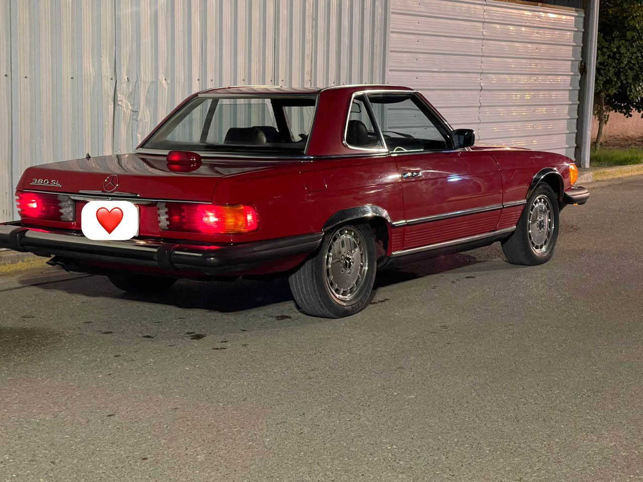 السلام عليكم للبيع فقط 
مارسيدس SL كلاسك 
موديل ١٩٨٢
السيارة جديدة
على وضع الشركة  
رقم اربيل بأسمي 
مكاني بغداد 
الاتصال 
*********** بغداد, العراق
