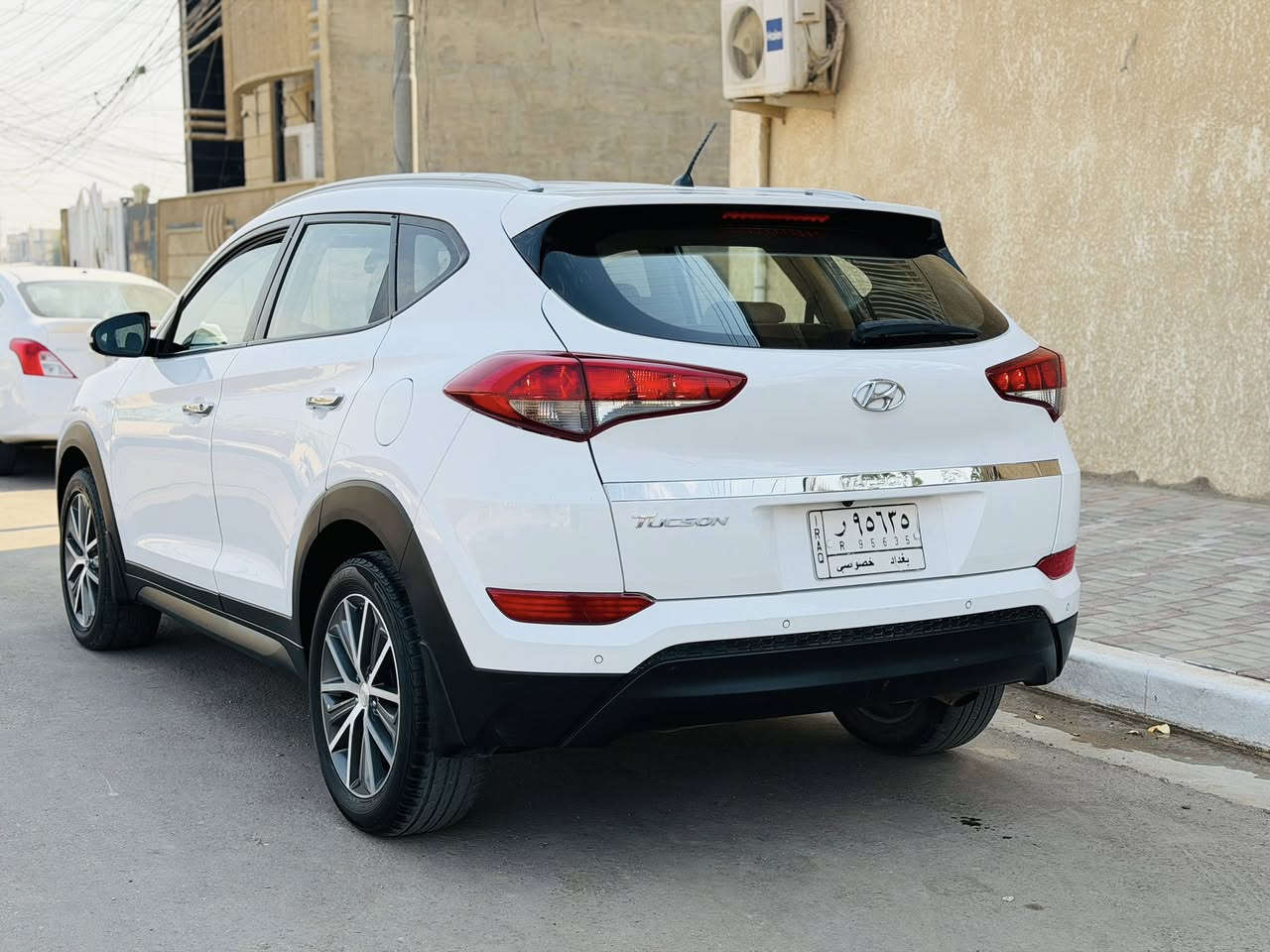 توكسان 2016خليجي مكينه 2000دوش مامفتوحه مكفوله كفاله عده فد شي كلش بسيط بالبنيد اقل الشبر موضح بالصور الباقي كفاله موصفات العاديه شاشه كامره قطعتين تبريد السياره جاهزه تخم تاير لحداديه لتبريد باتري جديد السعر 174وبيه مجال مكانه كربلاء 
للاستفسار 
***********
