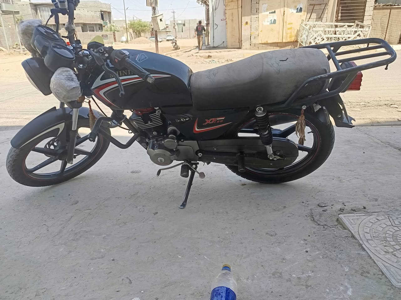 دراجة للبيع موديل 23 مرقم بس سنوية بيها نقوصات شي قليل مو هواي محرك ما مفتوح دراجة خير من الله السعر (مليون300) وبيها مجال العنوان ديالى بعقوبة بهرز 
رقم ***********
