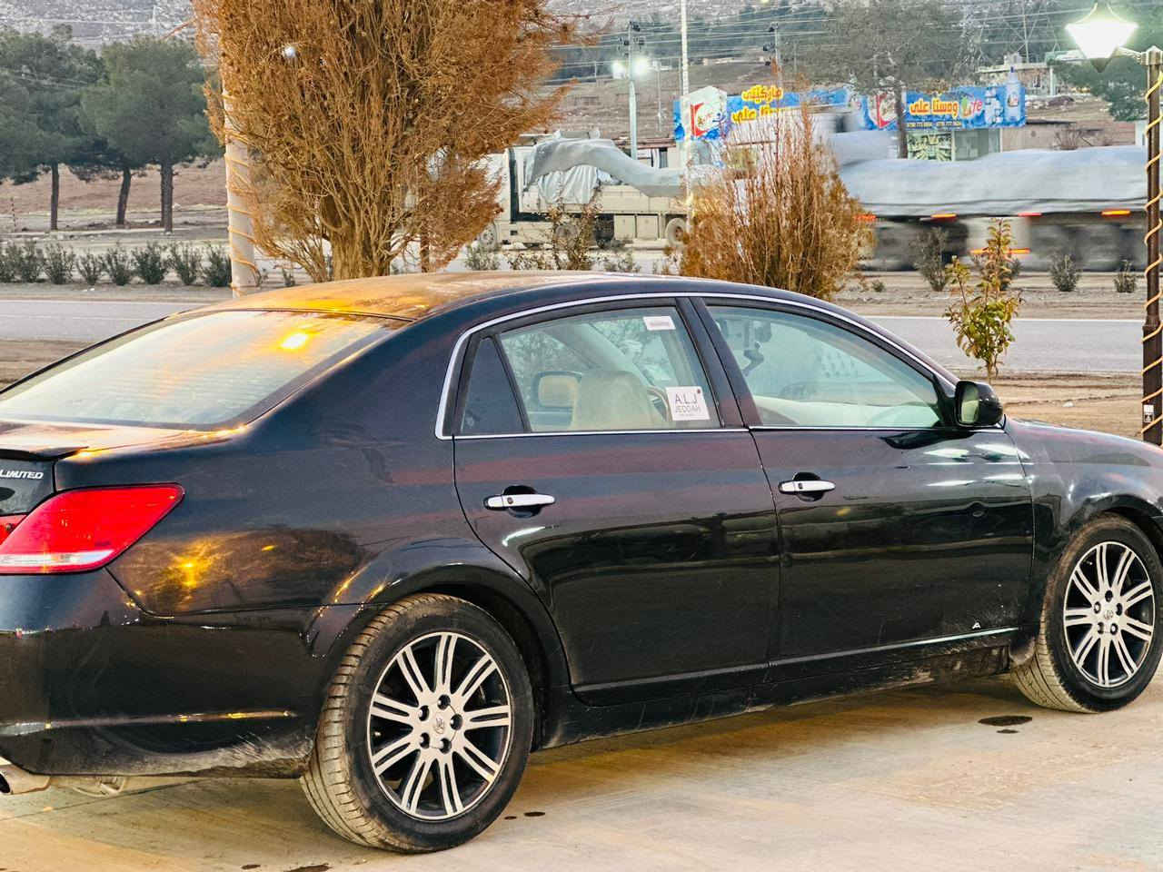 سڵاوی خواتان لێ بێت
ئەڤەلۆن 2006پێش و  دوای کراوە بە2010لیمیتید فول مواسەفات سەیارەکە موسە   پشت وپێشتی کەپسە ڕەسمی سۆنەریم داناوە  گێڕ و مەکینەی بەشەرت سعری 75گەڵاو معامەلە مشتەری تەلەفون بکە لەخزمەتام  
شوێن .تەکیە 
0750172 8417
