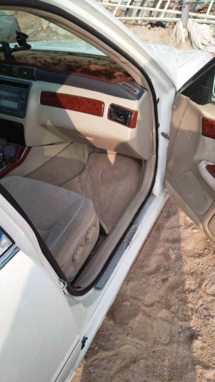 السلام عليكم
تيوتا ملكه جنون  93 وبها مجال رقم بصره 2001 سنويه 28دكمتين شاصي 71 مكينه ففيتي قبق اسود بيها كصتين  تخم تاير حداديه 80‎%‎فقط مالت جناي كفاله كير ومكينه واصوليات تحويل ثاني يوم باسم راعيها +*********** اتصال فقط او وتساب
