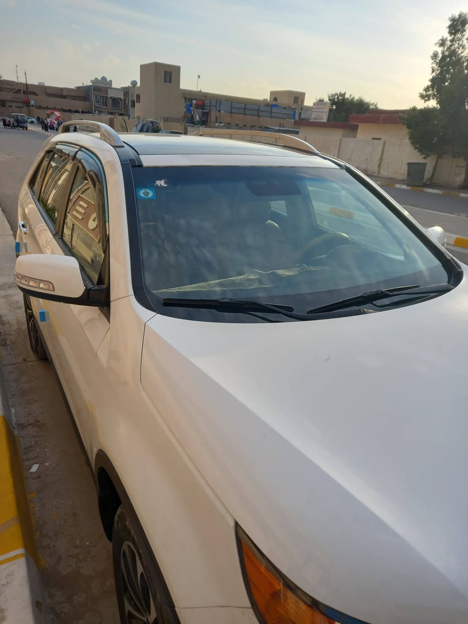 سلام عليكم للبيع كيا سورنتو خليجي2010 رقم بغداد  جديد فول مواصفات عدا بصمه محرك 6سلندر قبل ٥ايام بدلته جديد مال كصه كير مكفول سبعه راكب ثلاث قطع تبريد كشن كهرباء سياره بيه باب لخلف باب سايق  مبدل بلادي فقط ولباقي مكفول سعر  145وبيه مجال مكاني فلوجه شارع 40 قرب وكالة  سلطان ***********
