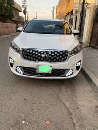 كيا سورنتو 2019  واردي خليجي بدون حادث  ماشيه 82 كيلو  بصمة /شاشة /تحك...
