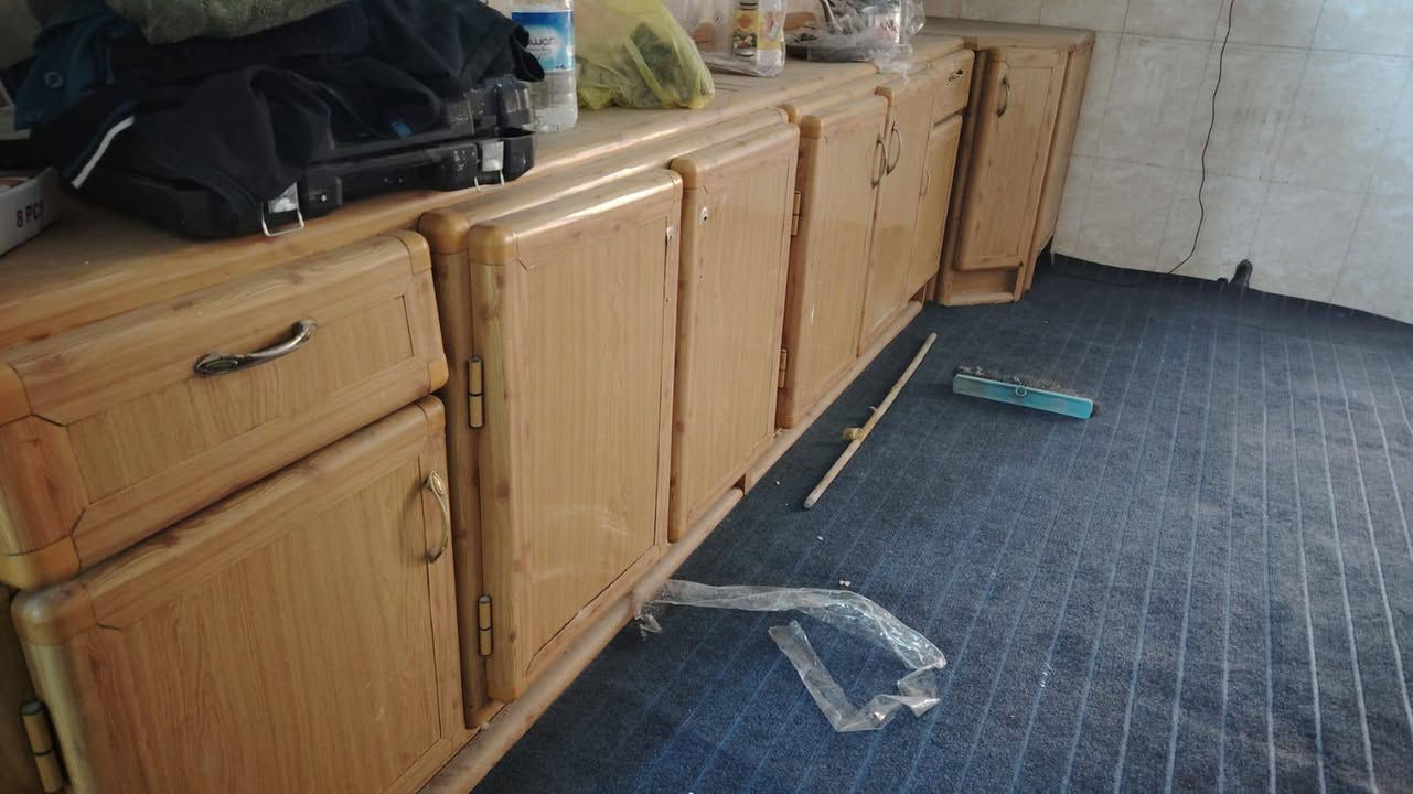 كاونتر للبيع 250 
***********
