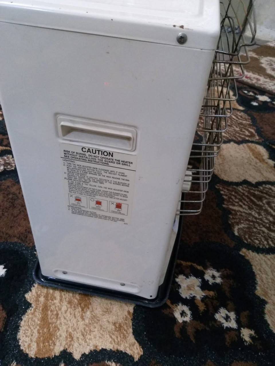 سلام عليكم صوبة كيرونة عازل حراري ياباني الأصلي شرط لا غاز ولا هيس ما بيهة اي عيب نضيف 100الى البيع السعر 50مكاني كركوك حي العسكري الى الستفسار و التواصل واتساب ***********
