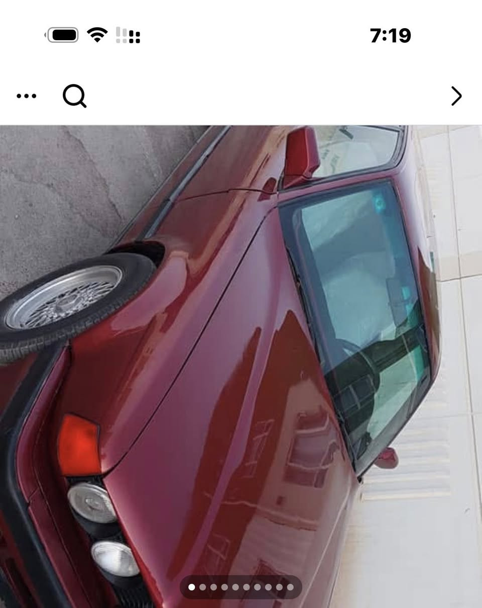 السلام عليكم 
بي ام دبليو 
730
موديل 1993
رقم بغداد الجديد 
سعرها. 50. وبيها مجال 
***********
موجوده بغداد
