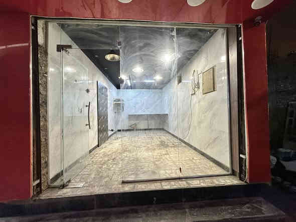 للايجار بسعر مناسب …… محل تجاري في الاعظمية شارع المطاعم مجاور مطعم ناجي نعوش الواجهه 3 متر والنزال 6 متر  للاستفسار الاتصال بالرقم التالي ***********

***********
