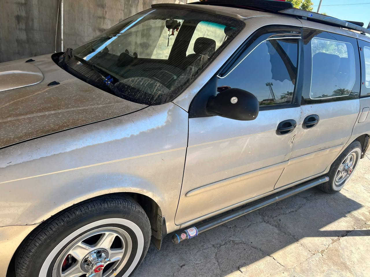 كيه كرنفال موديل 2000 رقم كركوك مابي نقص سيارا جديدا
بس يحتاج صبغ كجماليه بدون ضربه سيارا 
السعر 65 بي مجال قليل رقم هاتف ***********
