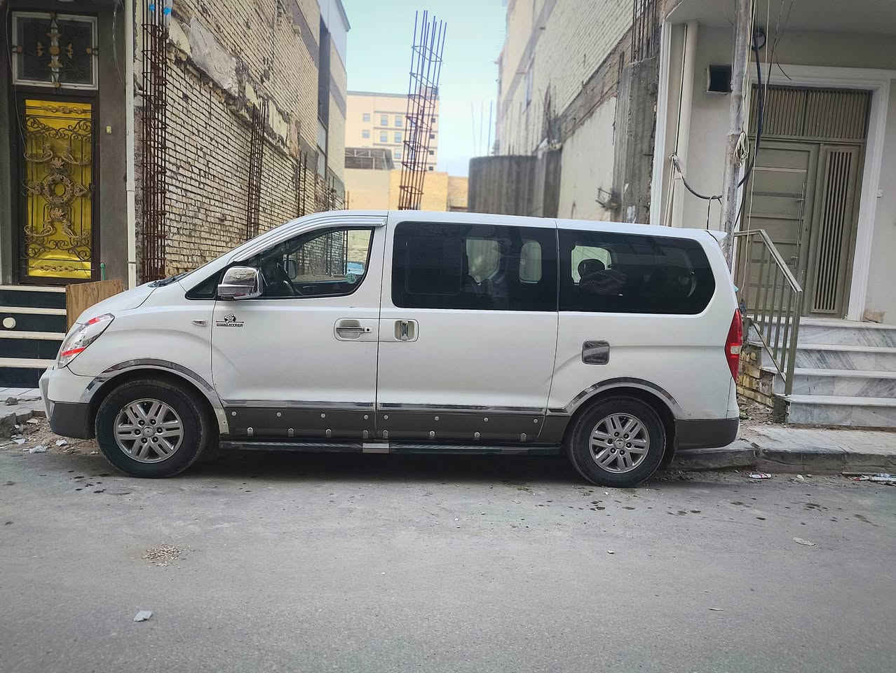 سلام عليكم ستاركس مسكر مديل ٢٠١٠, مكفول اتو مكينه سبلاين سورنتو
فول 
١ دشبول بيانو
٢شاشه اندرويد 
٣ تحكم ستيرن جهتين 
٤ مرايات شفط +تحكم مرئاه
٥ تدفى تبريد كشنات 
٦ كشنات سلايت + كشنات دواره
٧ ماسحه خلفيه 
٨سندلوك 
٩حساسات بدعاميه خلفيه 
باقي ويل حجل دوس دبلو كله محدث بجم ١٦ تواير حداديه نفض 
مكفول عده قبق جنطه بدل كل تفاصيل 
مراوس بسيدونه او كرفال بيه ضربه خفيفه شي عادي محتاج فرق 
‏‪0783 710 9820‬‏ واتساب
