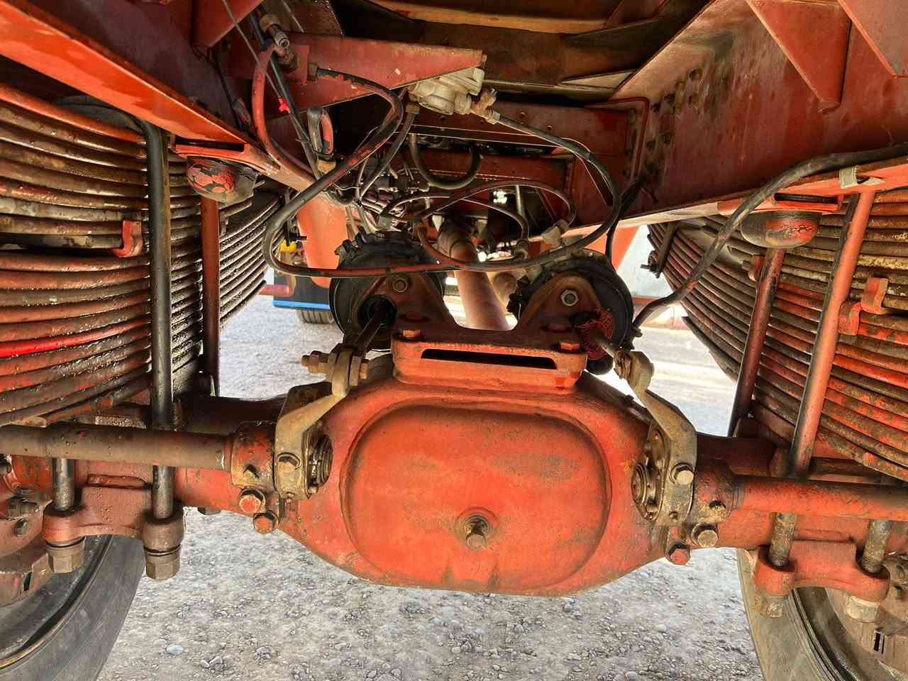 السلام عليكم ورحمة الله وبركاته
افيكو موديل 1991 محوره قمجه مكينه وكير واكسن وسبرنكات اقجم سنوية جديده  السيارة بأسمي
السعر 20 مليون بيها مجال رقمي ***********
