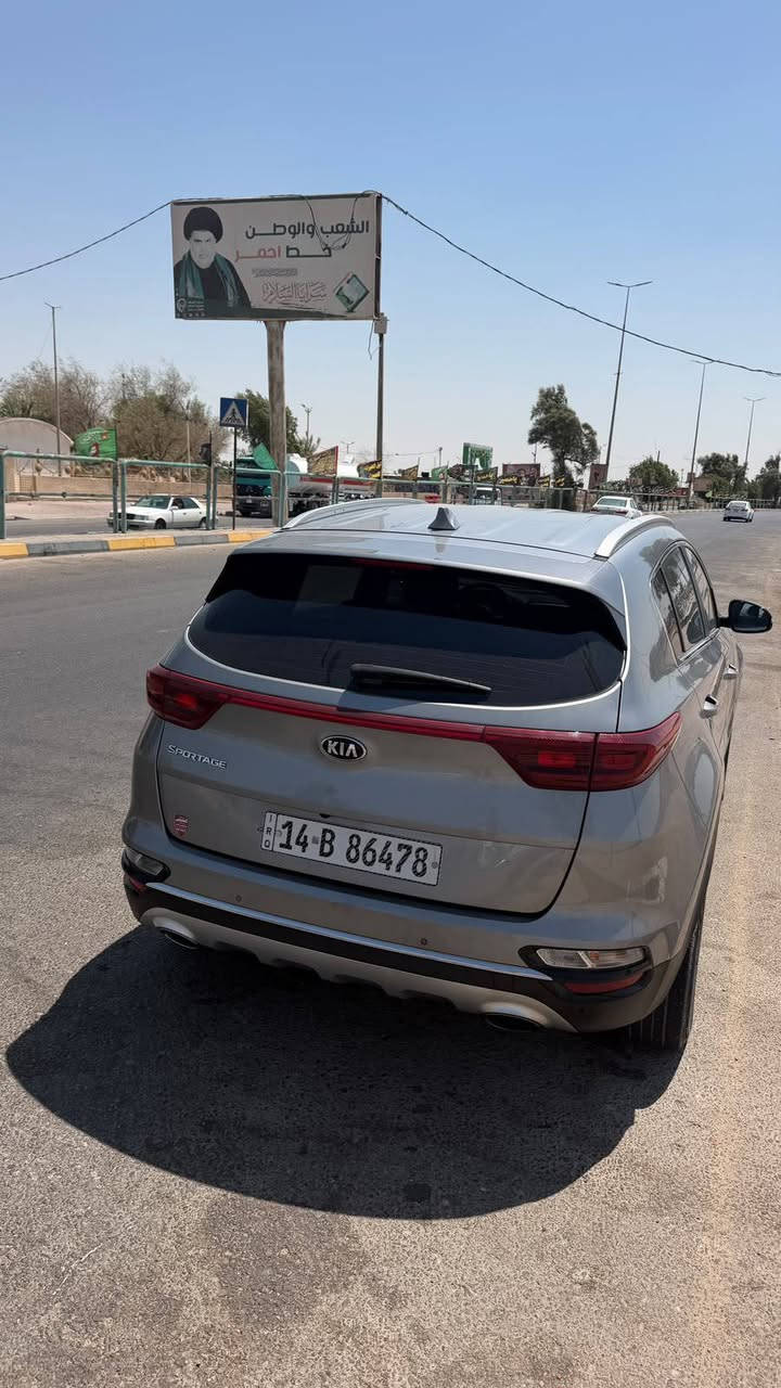 السلام عليكم كيا سبورتاج موديل 22 حجم المكينه 1600 تيربو مكينه كاز ماشيه السياره 38 فول السياره ما عدا بانوراما بصمتين ويل 18 كشنات جلد تدفئه تبريد رادار مواصفات فول للاستفسار *********** السياره وارد كوري كفاله ضربه تبديل حداده سياره جاهزه السعر 165 وبيها مجال قليل

