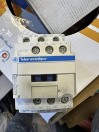 كونتكتر شنايدر • 24فولت