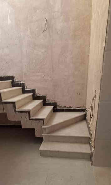 خلفه سيراميك متفرغ لشغل شرط شغل درجه اولى نضافه العمل والتزام العمل وبإشراف هندسي ‏‪0786 783 9099 ميسان العماره
