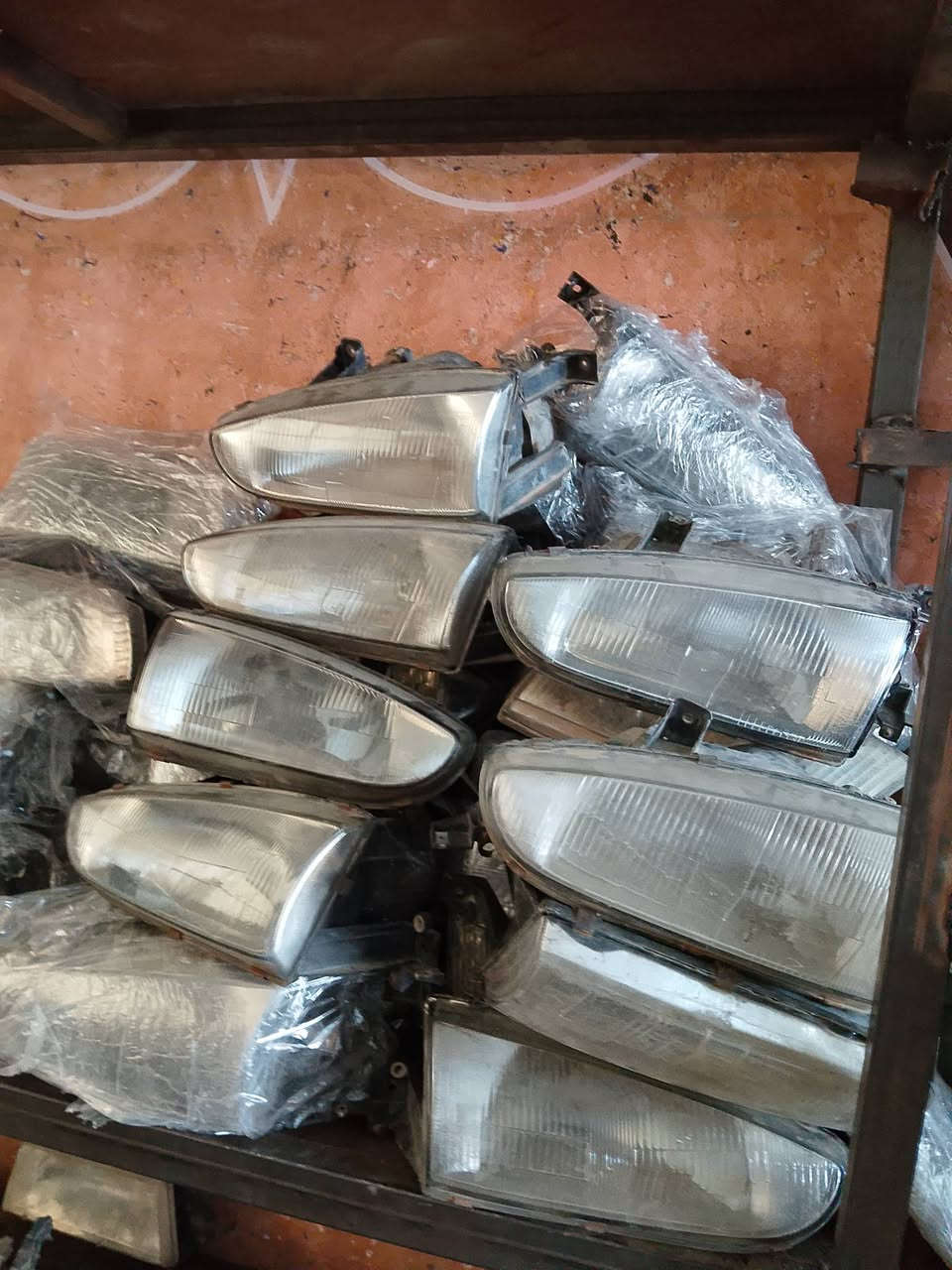 لايت وبك لايت دمعه ومصطره جمله فقط ***********
