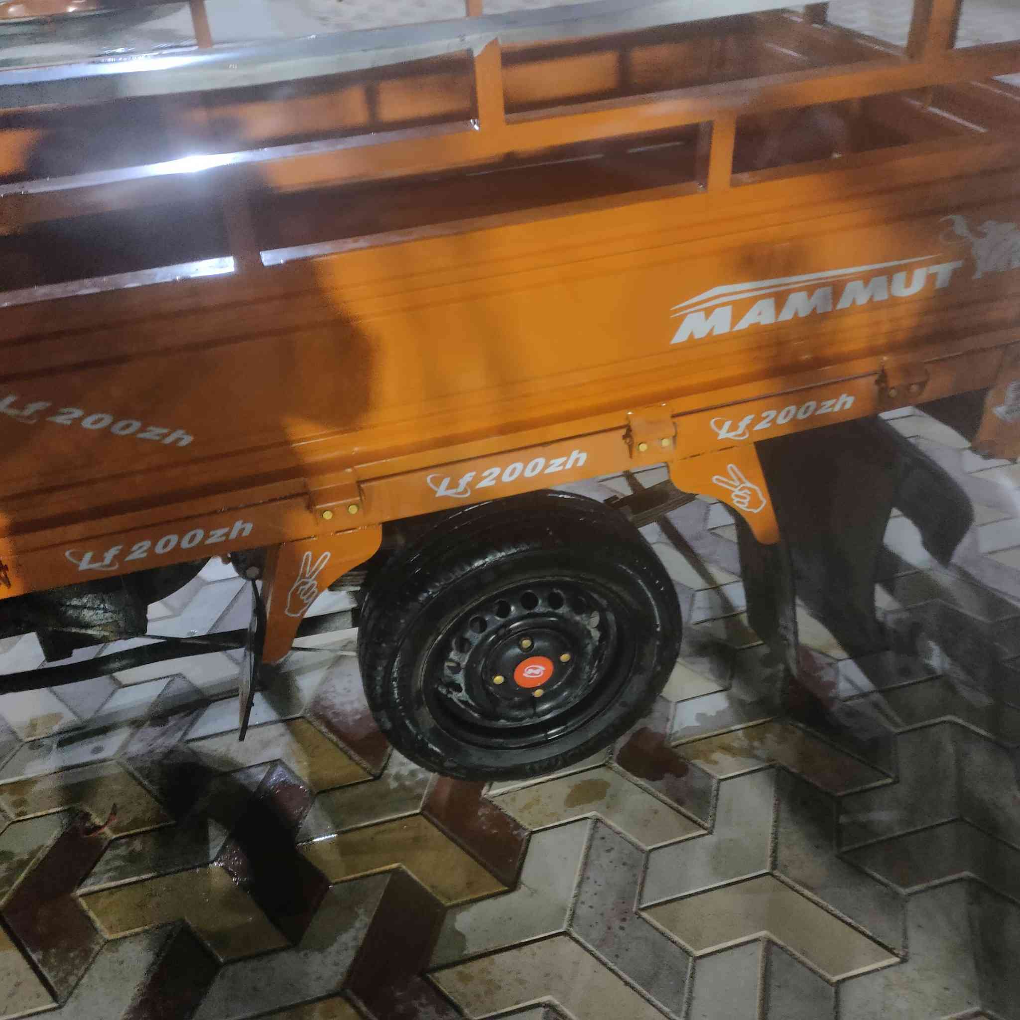 سلام عليكم ستوته يفان مديل 20الستوته نضيفه وحلوه محرك لبلاد مالهه حلو المحرك الكهربايات كلهه شغاله لايتات بك لايت هورن سلف الستوته نضيفه اوراق
السعر قفل 2250 المكان ابو الخصيب
رقمي ***********
