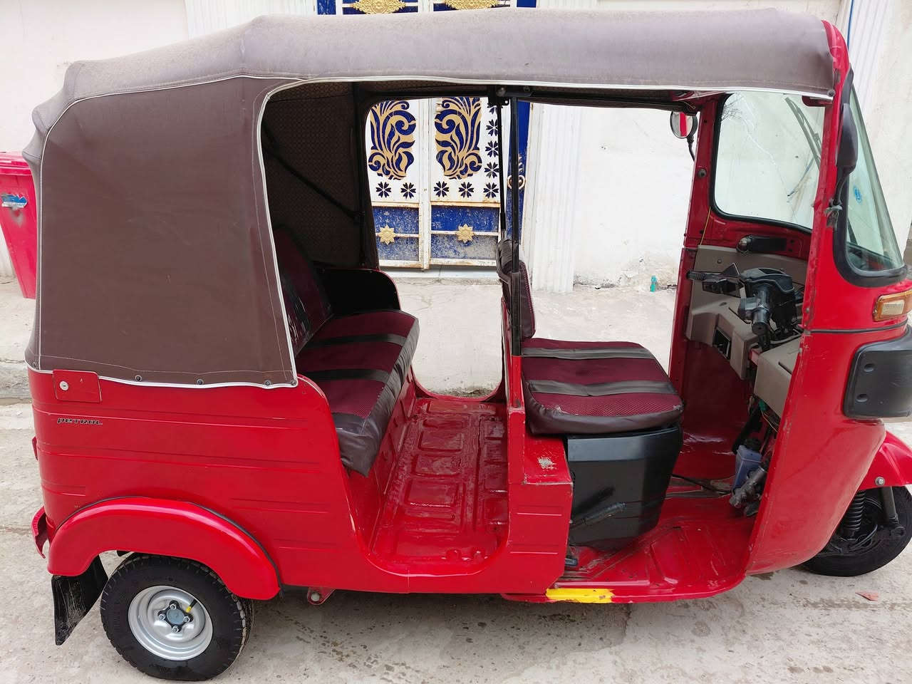 السلام عليكم تكتك2018للبيع العنوان الزعفرانية دورالصحة***********
